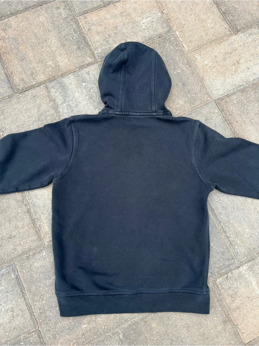 Nike Men’s Solo Swoosh Black Pullover Sweatshirt size Small